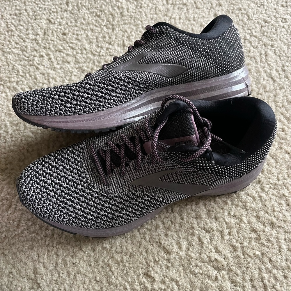 Brooks Revel 2